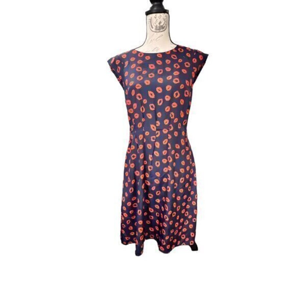 NEIMAN MARCUS Women's Size 4 Navy Blue Red Lips Capâ Sleeve Dress EUC Fun Flirty